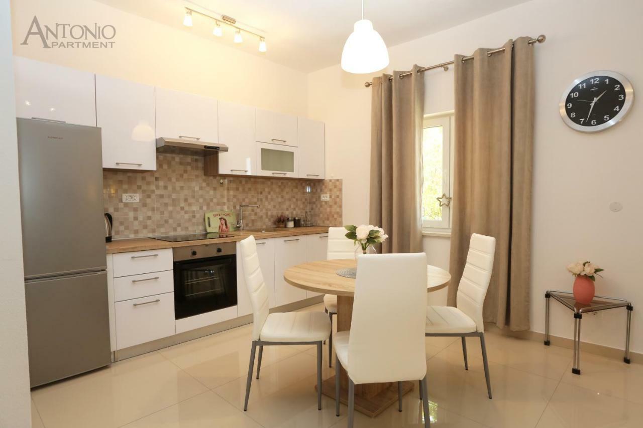 Apartamento Antonio Šibenik Exterior foto